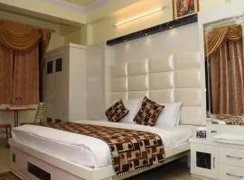 Ganpati Plaza Hotel