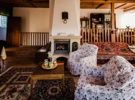 Casa Adelina