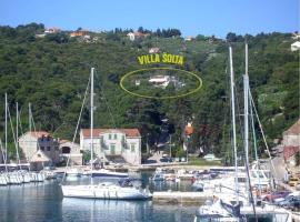 Villa Šolta, hostal o pensión en Rogač