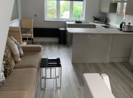 Cosy Beautiful One bedroom Flat, hótel í Dorking