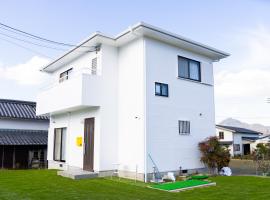 Awaji Garden House in Sumoto, feriebolig i Sumoto