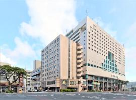 Smile Hotel Okinawa Naha (Tomari Port)، فندق مع موقف سيارات في ناها