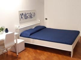 B&B accogliente a due passi dal metrò di Milano - Casa Adriana, gistiheimili í Cologno Monzese