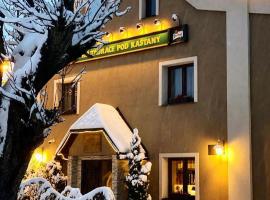 Hotel & Restaurant Pod Kaštany、Krupka - Marsovのスキーリゾート
