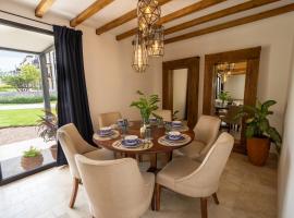 Hermoso depto con alberca en el condo La Luminaria Casonas y Villas, apartmán v rezidenci v destinaci San Miguel de Allende