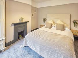 Queens Road 2 Bed apartments Central Richmond, hotel in Richmond