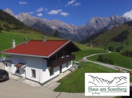 Haus am Sonnberg, holiday home in Maria Alm am Steinernen Meer