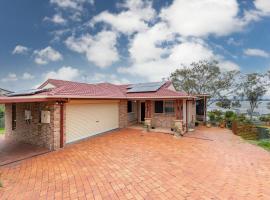 Lakeview on Victoria, villa in Forster