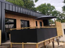 Maison chaleureuse et cosy en bois de 2021 Près de Quimper, maison de vacances à Ergué-Gabéric