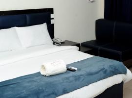 Mariners Suites Lagos, hotel with parking in Lagos