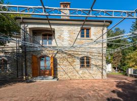 Villa Cà Di Negrè by Mmega, khách sạn ở Montignoso