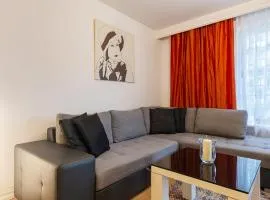 VacationClub - Bohaterów Września Apartment 17