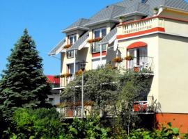Dom Wczasowy Sloneczko, hotel in Mielno
