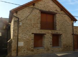 Casa Rural Sardas - Sabiñanigo, Hotel mit Parkplatz in Sabiñánigo