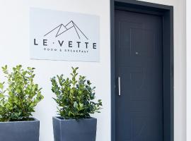 Le Vette Room&Breakfast บีแอนด์บีในโรเวเรโต