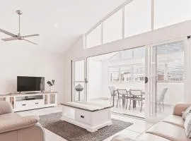 Malibu Apartments Unit 1 and 2 - 5 Oak Street