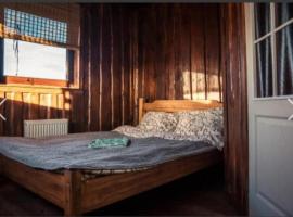 Шинок на Мітлі โรงแรมในZolotonosha