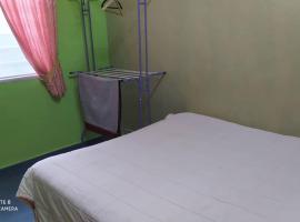 Aqil Homestay Lunas Kulim for Mslim only, holiday home in Lunas