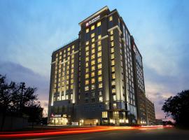 Blossom Hotel Houston، فندق في هيوستن