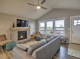 Modern Ocean Shores Home with Fire Pit!, vacation rental in Ocean Shores