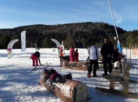 Maison de Campagne classée 3* Gites de France avec SPANAGE extérieure, hotel in They-sous-Montfort
