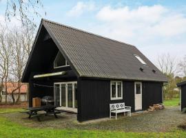 5 person holiday home in Millinge, hotell sihtkohas Millinge