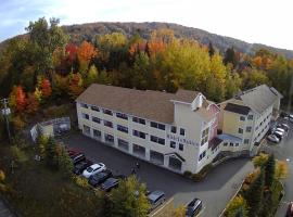 생-소뵈르-데-몽에 위치한 호텔 Hotel and Suites Les Laurentides