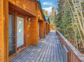 Beautiful Ski-in Ski-out Condo Located On The Eagle Point Resort! condo, готель у місті Бівер