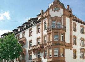 BudgetRooms - souterrain-private rooms & kitchen, hotell i Mannheim