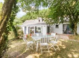 Gîte au bord du lac avec jardin clos, cheminée et Wifi à Joué-sur-Erdre - FR-1-306-942
