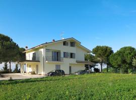 Holiday Home Michela-2 by Interhome, hotel v destinaci Pineto
