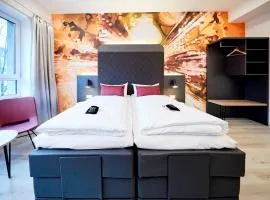 SMARTY Cologne Dom Hotel - Boardinghouse - KONTAKTLOSER SELF CHECK-IN