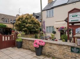 Maple Apartment, apartment in Cheltenham