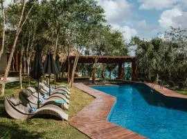 Mia Bacalar Luxury Resort & Spa