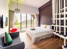 Miinnon Village B&B, hotel with parking in Meinong