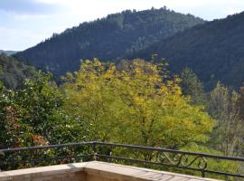 Viesnīca Maison au cœur des Cévennes Méridionales pilsētā Saint-André-de-Majencoules