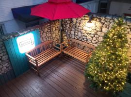 Batwo Stay - For foreigners only, hotel near Butter zakka shop, Seoul