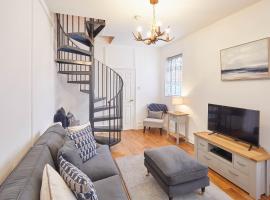 Host & Stay - Den at Westcliff, holiday home in Whitby