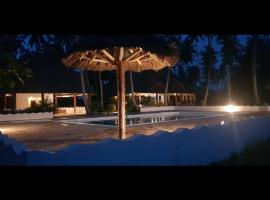 Usewe Beach Pool Villa, hotel in Mwera