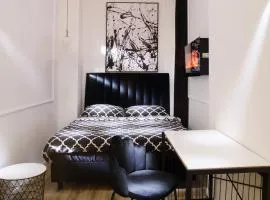 Main Square Luxury Apartment