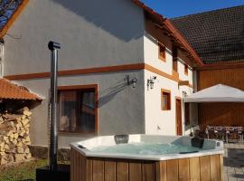 Otto's Guesthouse, hotel Prázsmáron