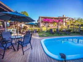 Pousada Capitão Cook, a 200 m do centro, buffet de café da manhã