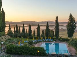 Casanova - Panoramic Rooms and Suites, hótel í San Quirico dʼOrcia