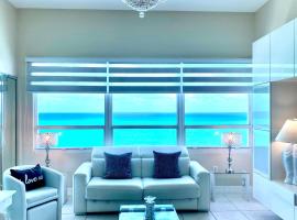 Large luxurious direct ocean front Penthouse or Deluxe one bedroom ocean front condo-free parking, apartment in Miami Beach