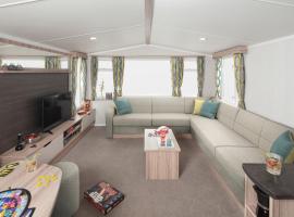 Three Bedroom Instow Caravan, дом для отпуска в городе Бидефорд