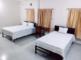 Nilachal Homes, hotelli kohteessa Guwahati lähellä maamerkkiä Purva Tirupati Sri Balaji Mandir
