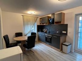 Ferienwohnung Nordsauerland, khách sạn có chỗ đậu xe ở Lennestadt