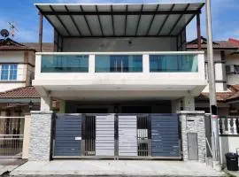 BBT Double Storey Balcony Bukit Tinggi Home