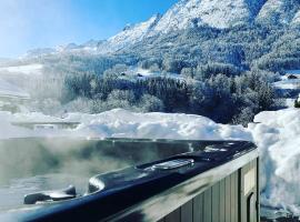 Auberge Du Fraizier, hotel v destinaci Thones
