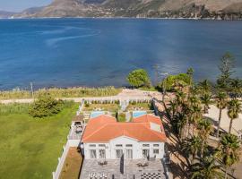 Lighthouse Villas Kefalonia, hotel perto de Sinks, Argostoli